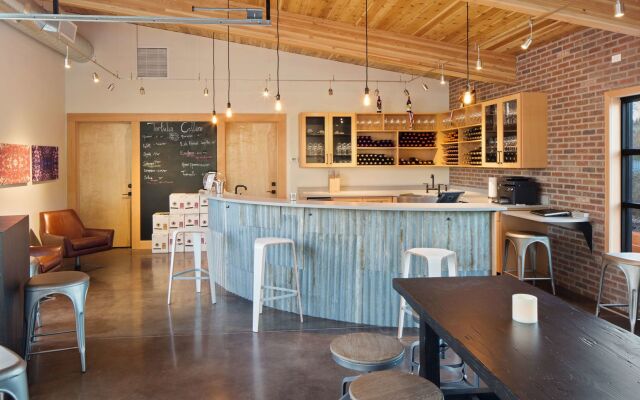 Hampton Inn & Suites-Seattle Woodinville WA