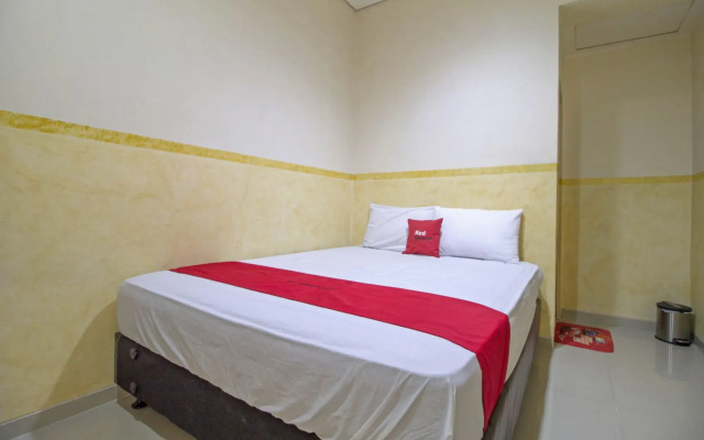 RedDoorz Near Gajah Mada Plaza
