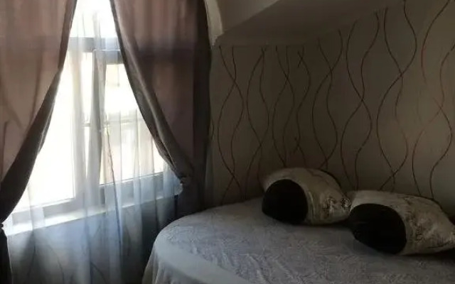 Kvartiry na Vzletnoy