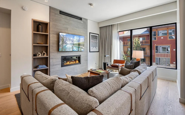 P Ndry 3206 in Park City