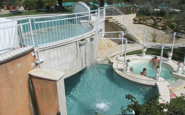 Hotel Saturno Fonte Pura