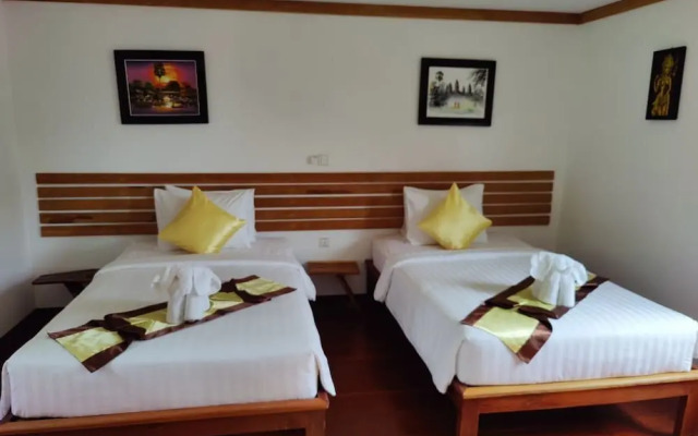 DG Royal Resort