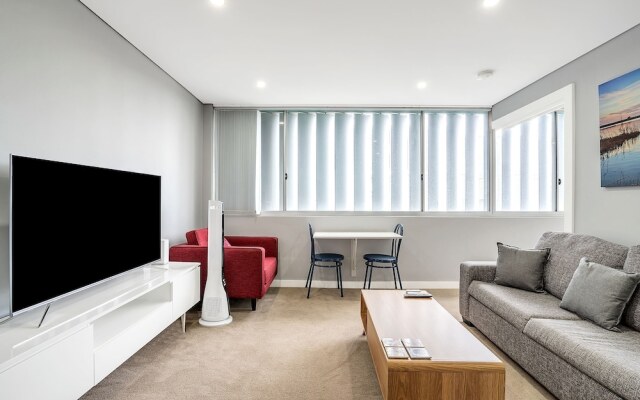 Bright 1 Bedroom Unit in the Heart of Manly
