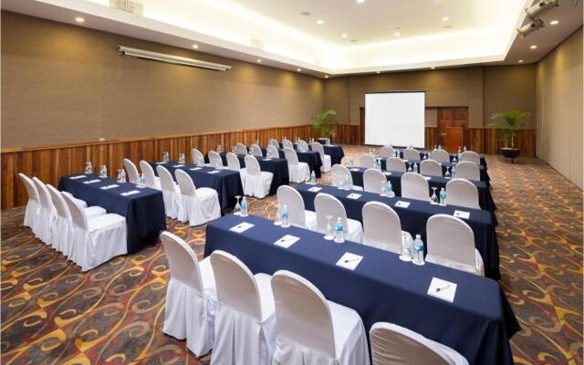 BlueBay Grand Esmeralda All Inclusive