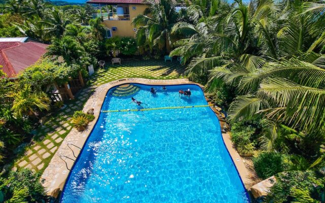 Crystal Shore Beach Resort powered by Cocotel