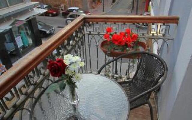 Ionia rooms