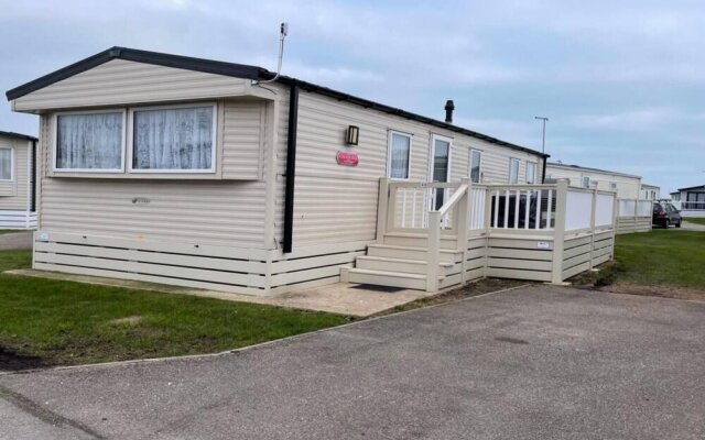 Immaculate 2-bed Sleeps 6 in Pevensey Bay