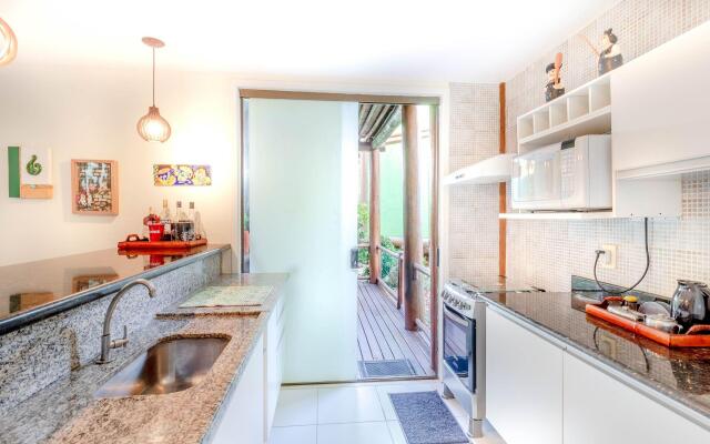 IT26 Bangalô Vista Mar 3 Suítes, Pé na Areia - Residencial Varandas do Mar