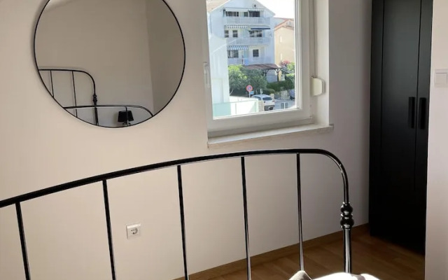 High Five Luxury House in Novalja