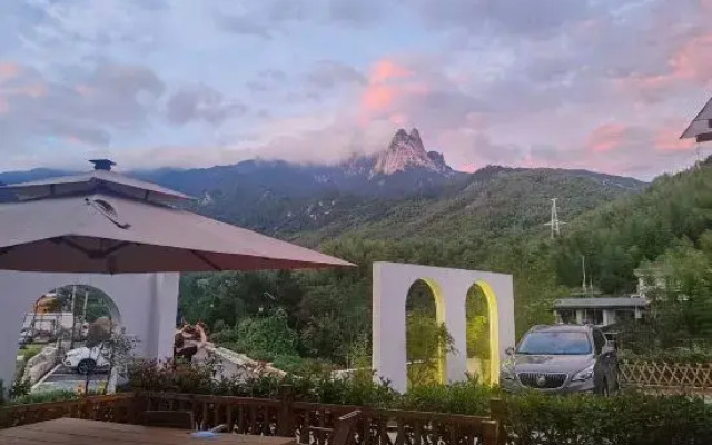 Yunshanying B&B (Tianzhushan Scenic Area Branch)