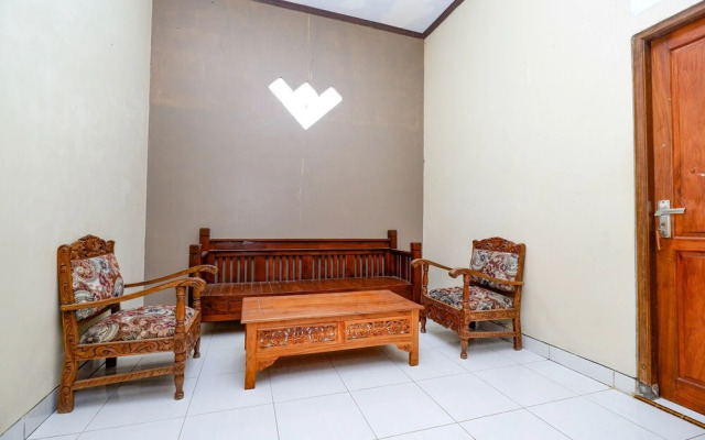 OYO 2430 Lisshaffa Homestay