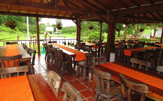 Hotel Campestre Pueblo Bello