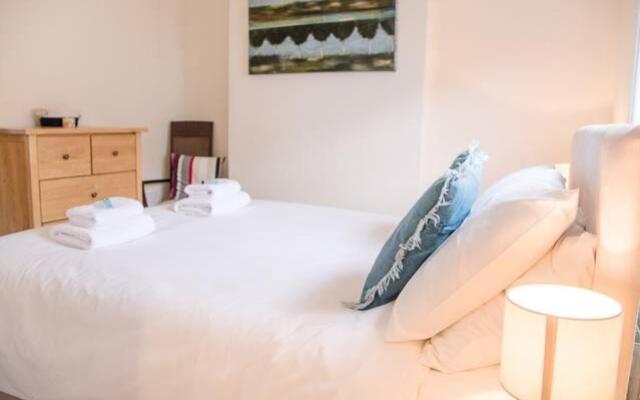 Serendipity, an apartment on the high street!
