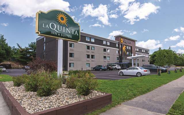 La Quinta Inn & Suites by Wyndham Portland DT/Maine Med