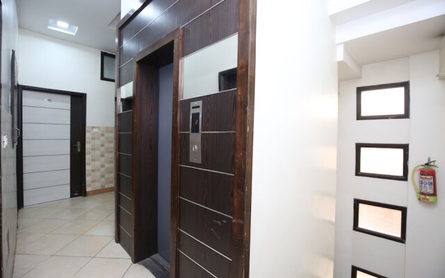 OYO 18599 Hotel Rc Residency