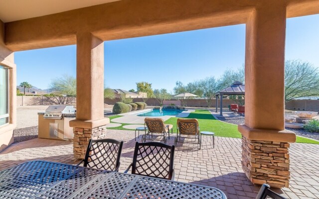 Casa Vista 4 Bedroom Home by RedAwning