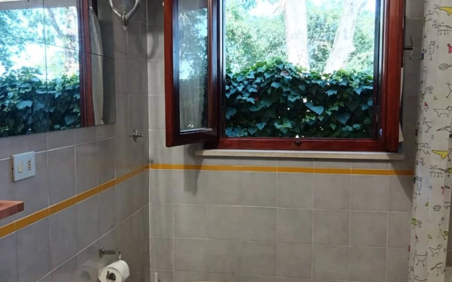 Serene Italian Retreat in Monte Caminetto, Rome Casa Airone