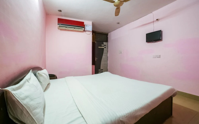 SPOT ON 36122 Hotel The Royal Plaza