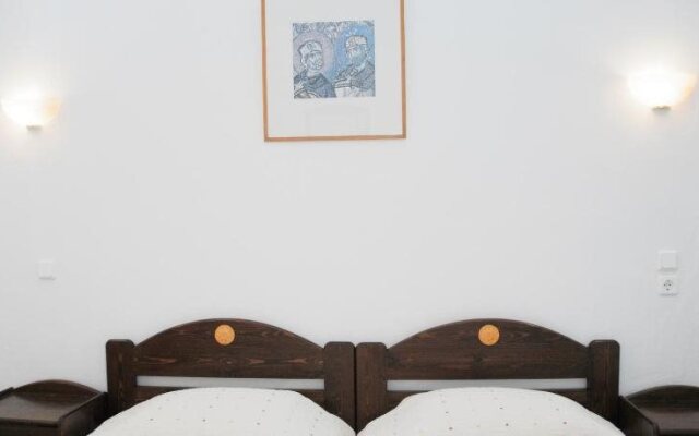 Avra Hotel