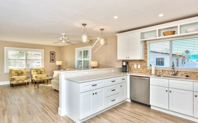 Avola  Vacation Rental by NFVH
