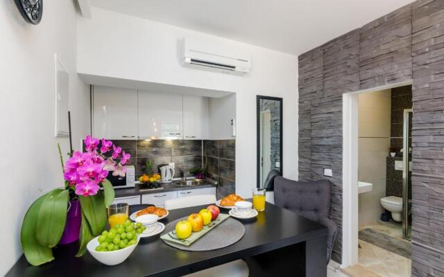 Mata Family Apartments