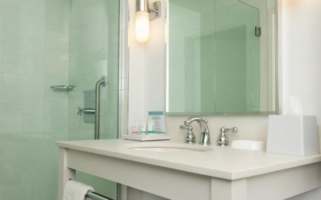 Four Points by Sheraton Cambridge Kitchener, Ontario