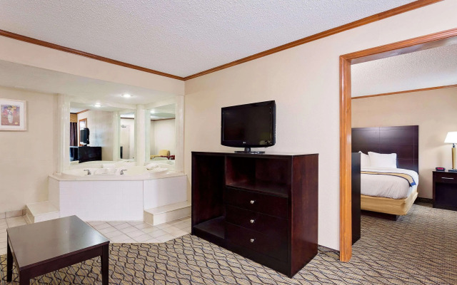 Baymont by Wyndham Kalamazoo East