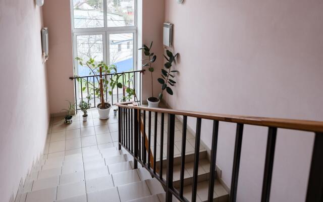 Tolstoy Apart on Verkhnyaya Krasnoslobodskaya Street