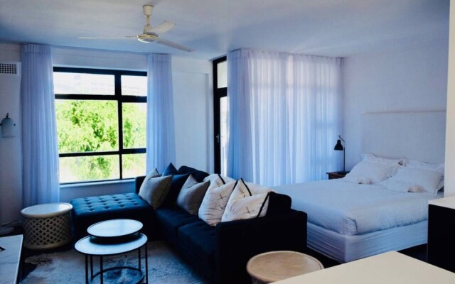 Studio Apartment in Green Point Cape Town