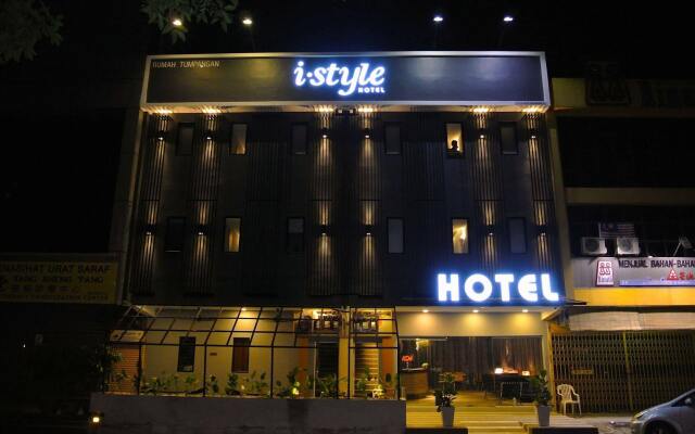 I-Style Hotel