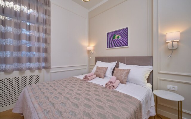 Salve Luxury Apartment by Litto