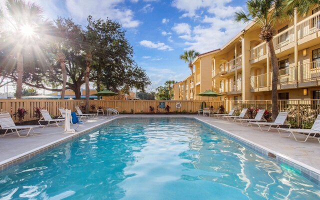 La Quinta Inn by Wyndham Orlando Airport West