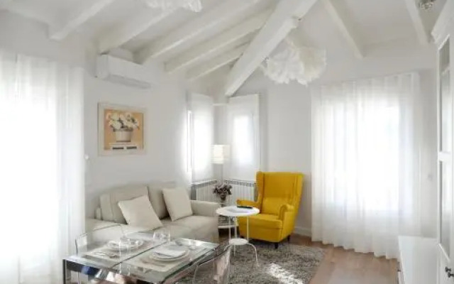 Navarra Chic Apartment & Terrace