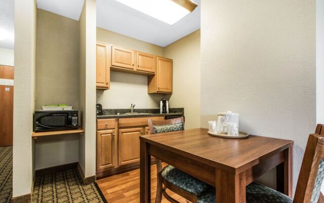 Clarion Inn Pittsburgh Cranberry