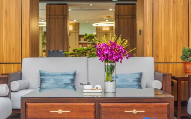 Four Seasons Hotel(Qingdao Jiaodong International Airport Store)