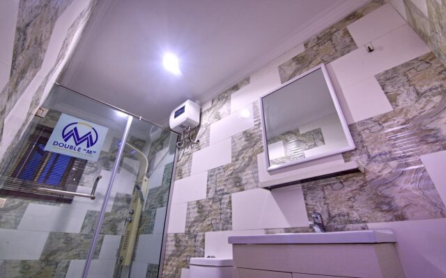 Double M Exquisite Suites and Lounge