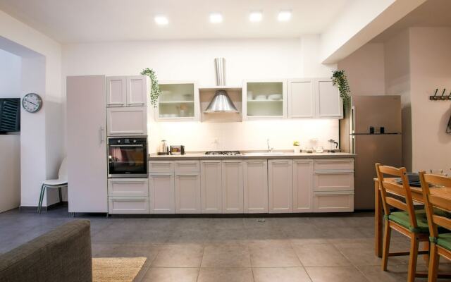 Gorgeous Gordon Getaway 3BR Near Sea