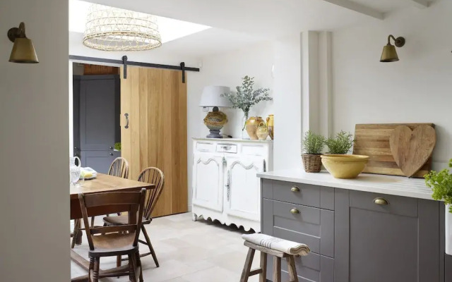Browns Cottage - Cotswolds