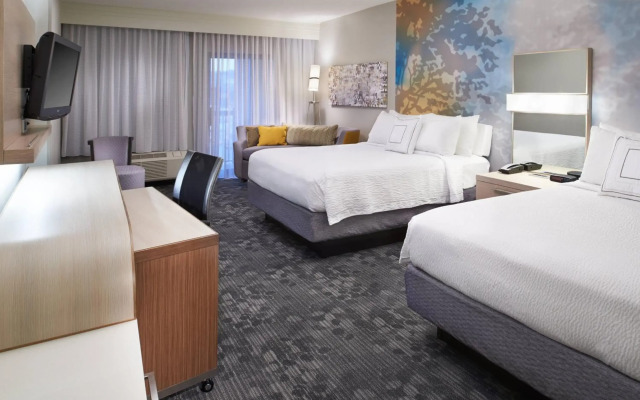 Courtyard by Marriott Cincinnati-Covington