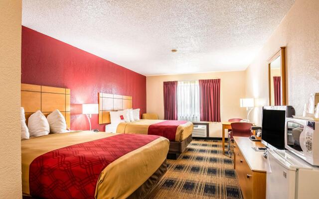 Econo Lodge at Wanamaker