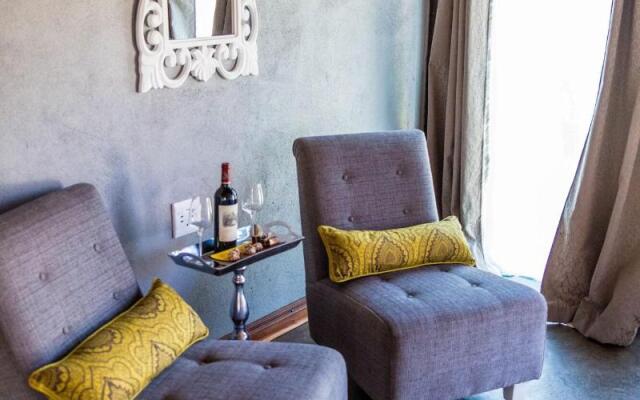 TshiBerry Bed & Breakfast