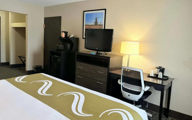 AmericInn by Wyndham Holland MI