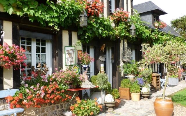 La Ferme Du Pressoir Guest House