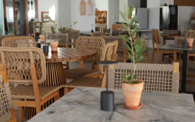 Ammos Suites