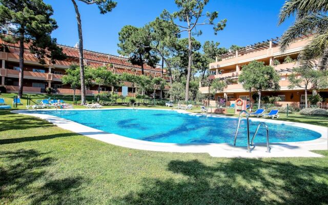 3 bed apartment close to beach BB43
