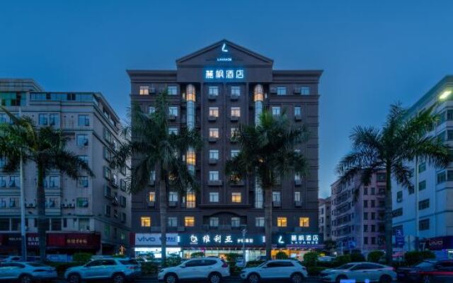 Lavande Hotel Shenzhen International Convention and Exhibition Center