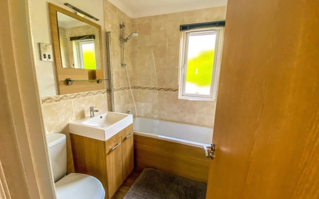 Immaculate 3-bedroom Private Lodge Near York