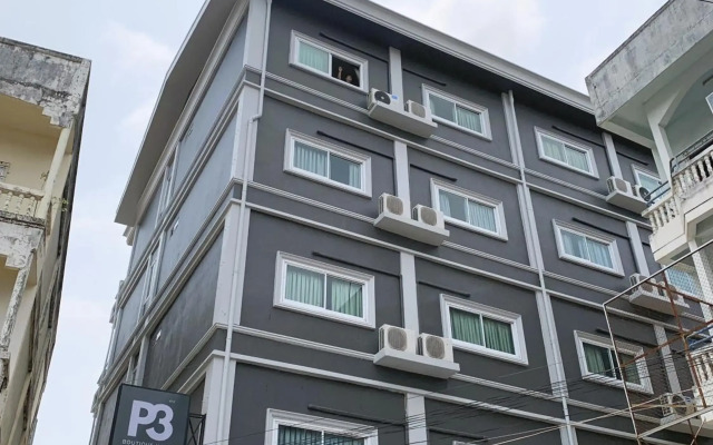 Submukdaphoomplace Hotel