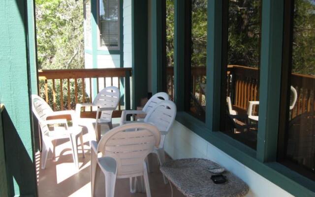 Yosemite Drive House