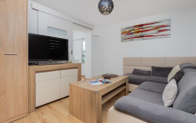 Quiet Apartment in Gdynia by Renters
